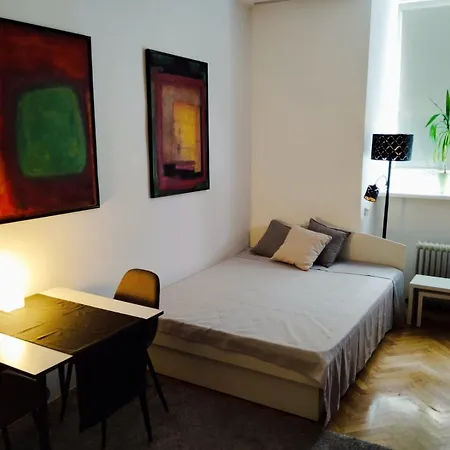 Trubarjeva Street Studio With Self Check-In Ljubljana Extérieur photo